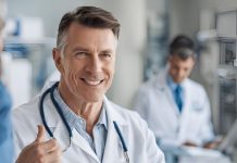 UnitedHealthcare vs BCBS: A Comprehensive Comparison